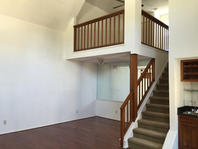 Building Photo - 100 Shinoak Valley