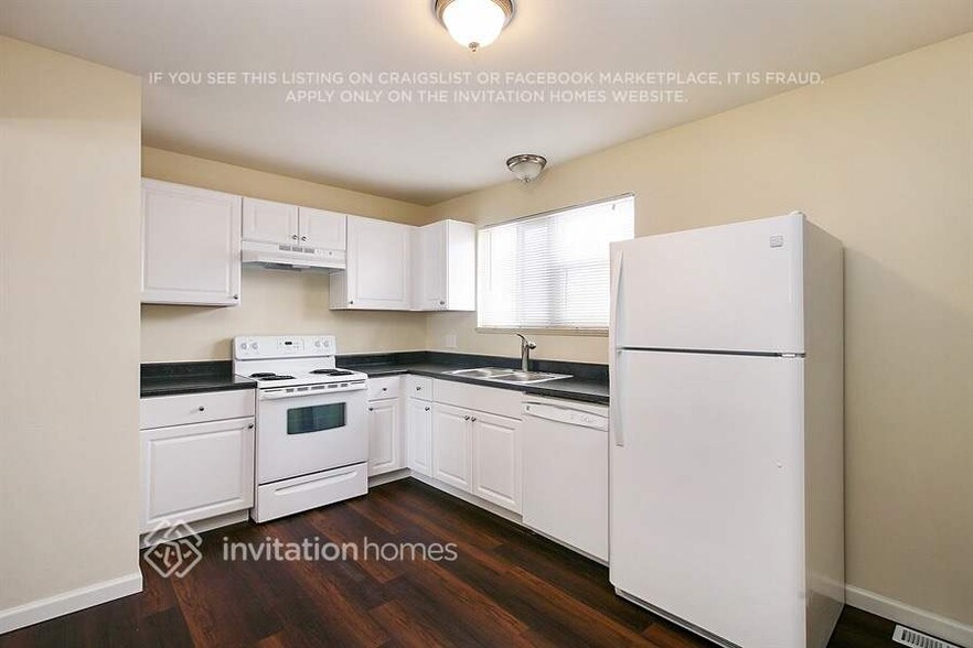Building Photo - 2122 Truda Dr