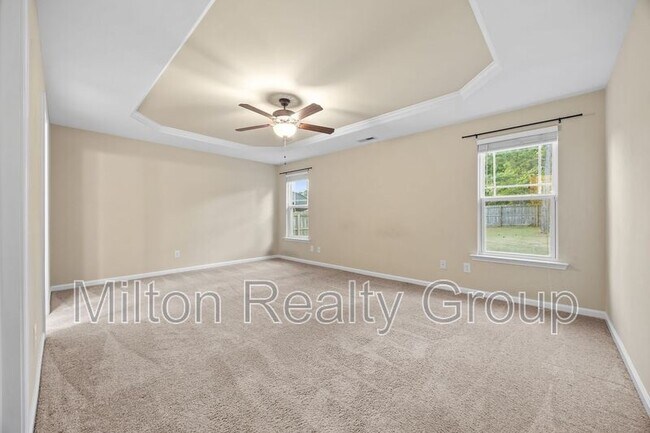 Building Photo - 111 Angel Oak Dr