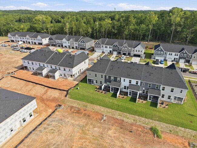 Building Photo - 219 Deercroft Dr