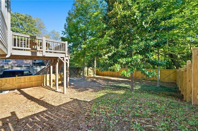 Building Photo - 1295 Cumberland Rd NE