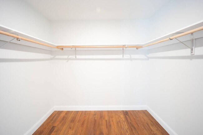 Building Photo - 1 Kewanee Rd