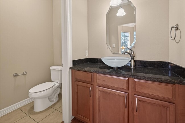 Building Photo - 2063 W 14th 1/2 St