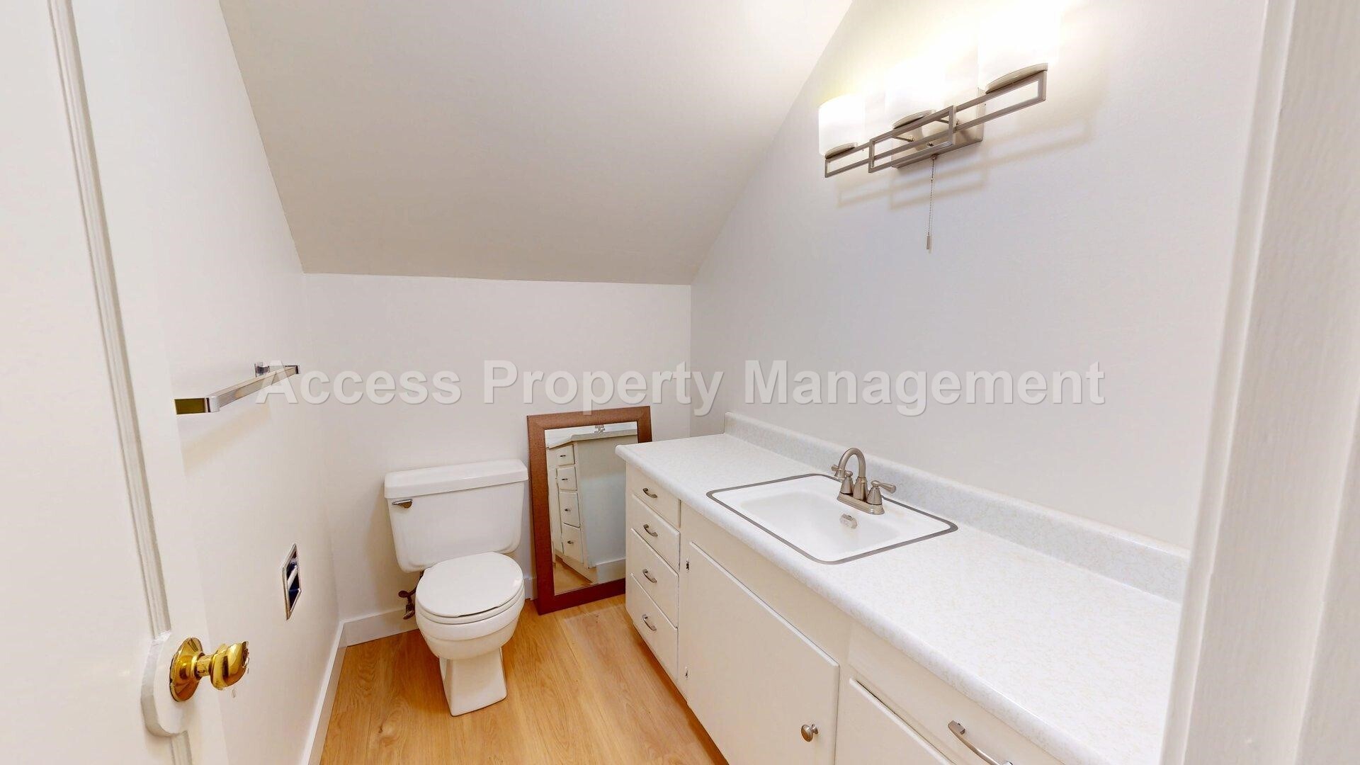 Building Photo - 1200 Sycamore St