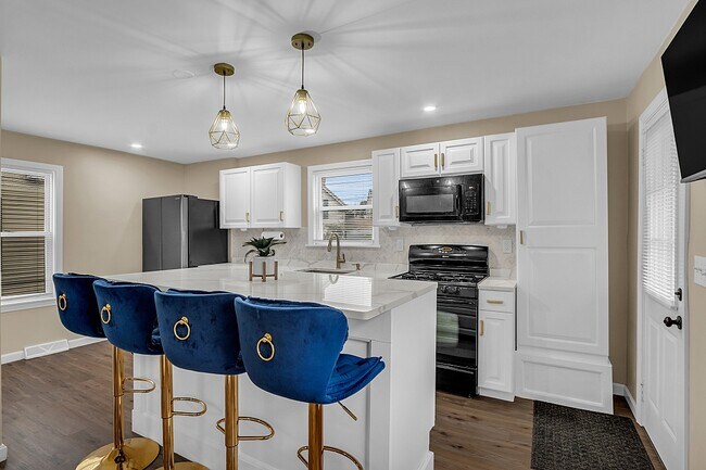 Building Photo - 41 West St