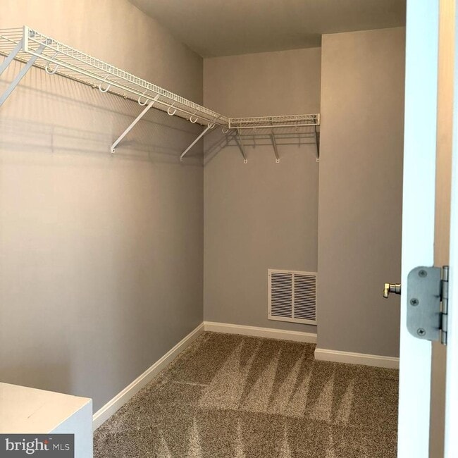 Building Photo - 6765 Hampton Bay Ln