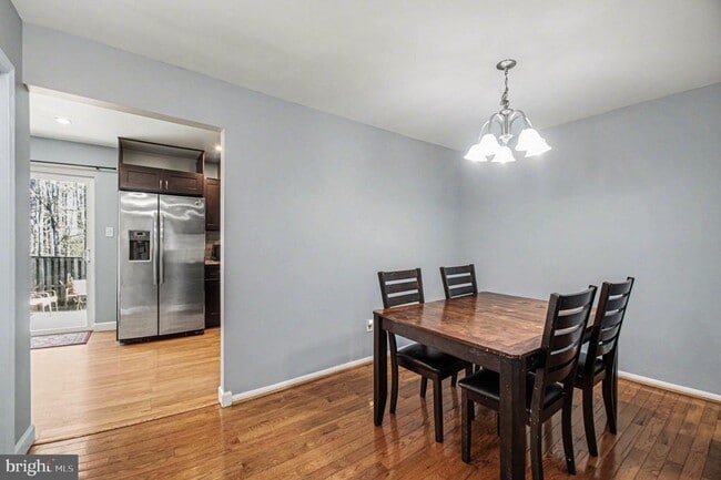 Building Photo - 7207 Jayhawk St