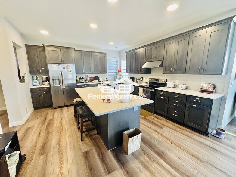 Building Photo - 17955 Headwaters Dr
