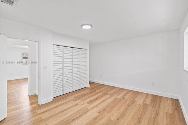 Building Photo - 361 E 39th St