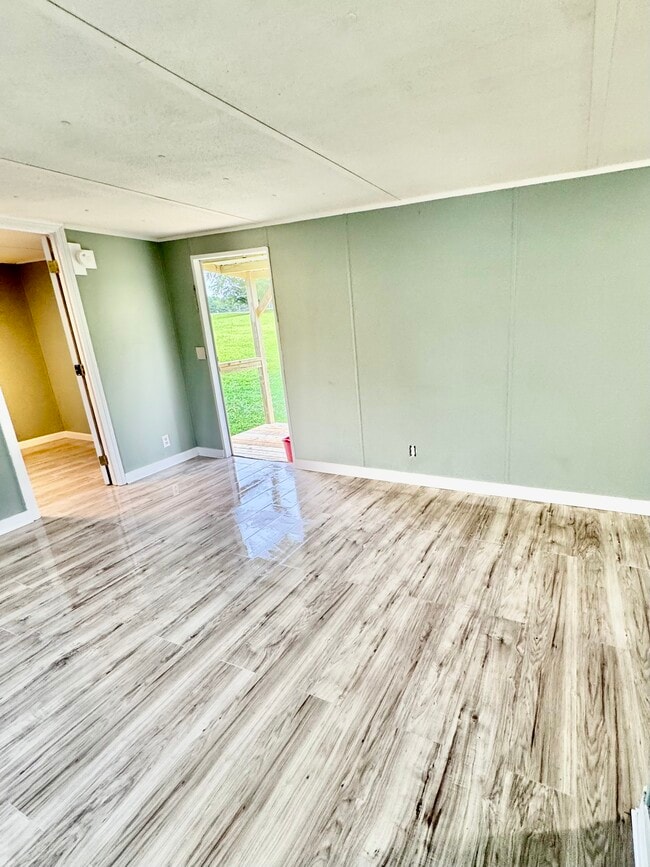 Building Photo - 646 Rices Creek Rd