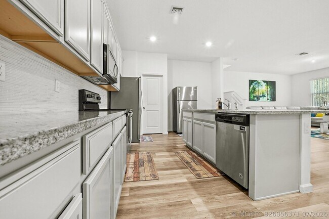 Building Photo - 1826 Lake Cove Dr