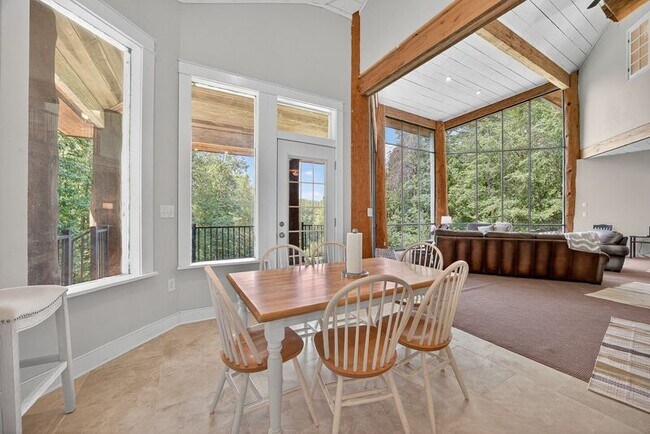 Building Photo - 3005 Lonesome Mountain Rd