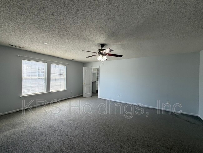Building Photo - 3503 Sedgefield St