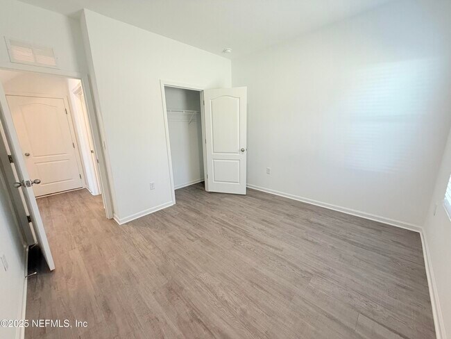 Building Photo - 2308 Shady Breeze Ln