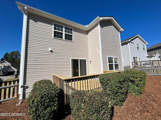 Building Photo - 117 Lightwater Dr