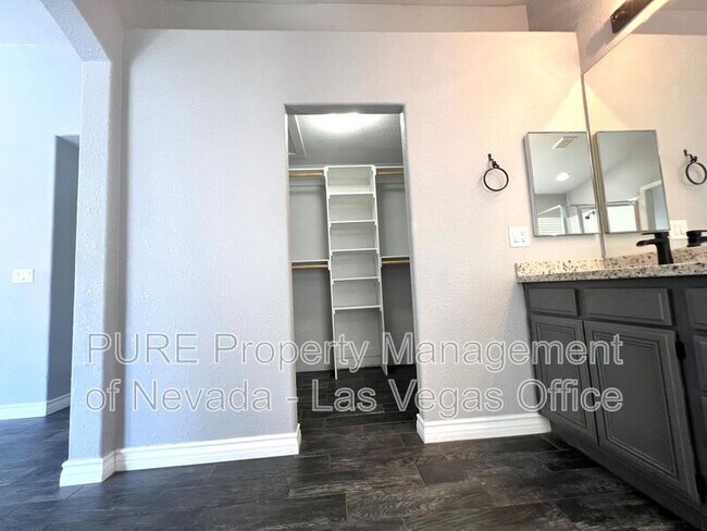 Building Photo - 1401 Healing Waters Ln