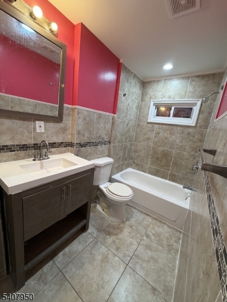 Building Photo - 726 E 6th St