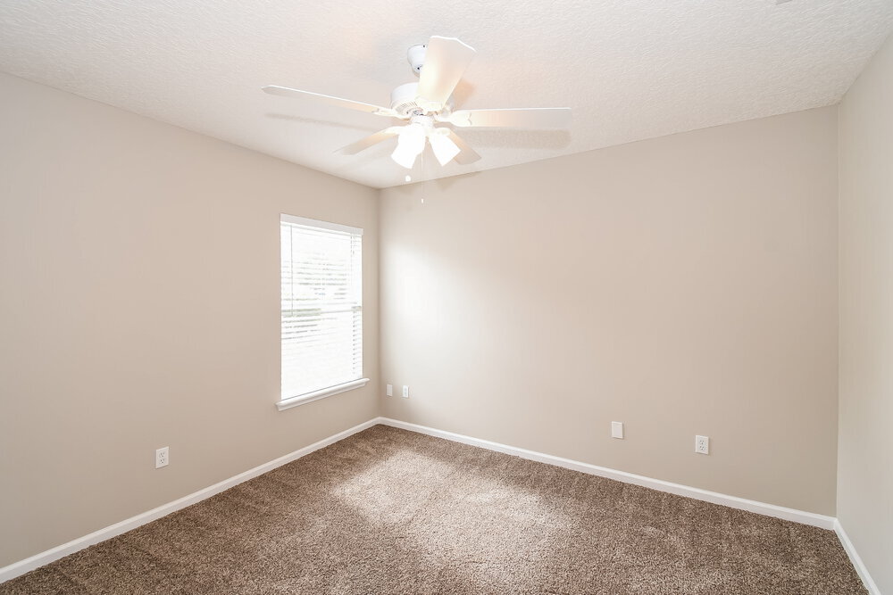 Building Photo - 14011 Crestwick Dr W