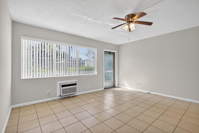 Building Photo - 378 Sheffield P