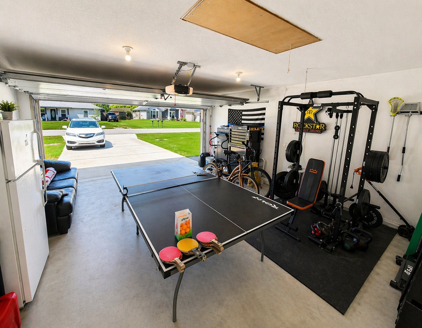 Building Photo - 8181 Sierra St