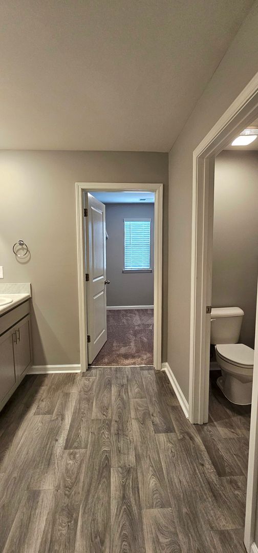 Building Photo - Luxury Meets Privacy in This 4-Bedroom Cul...