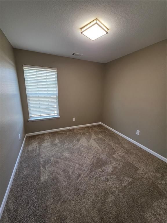 Building Photo - 7067 Brookview Cir