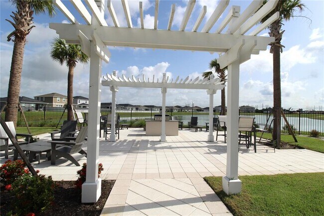 Building Photo - 10915 Bluestem Cv