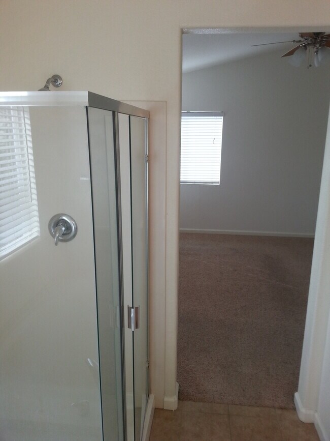 Building Photo - 10087 Tuzza Ct