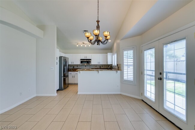 Building Photo - 8000 Tulum Ct