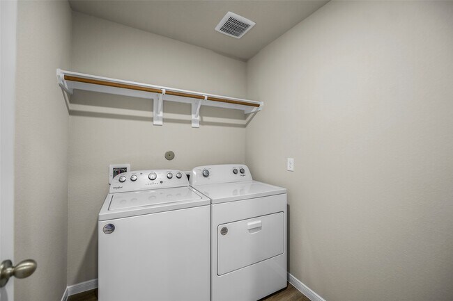 Building Photo - 5333 Samuel Run