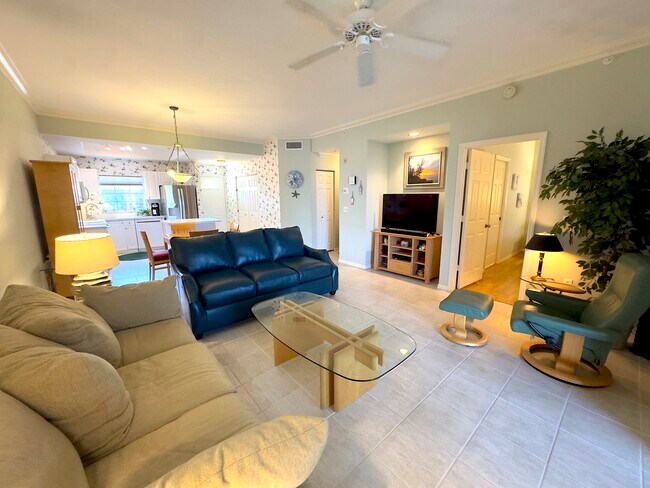 Building Photo - 8370 Wingate Dr