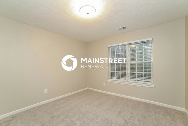 Building Photo - 2755 Arlington Ct