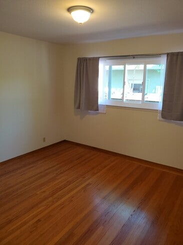 Building Photo - 864 Arbor Rd