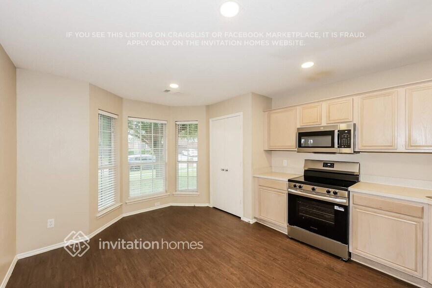 Building Photo - 6902 Evening Shade Ln