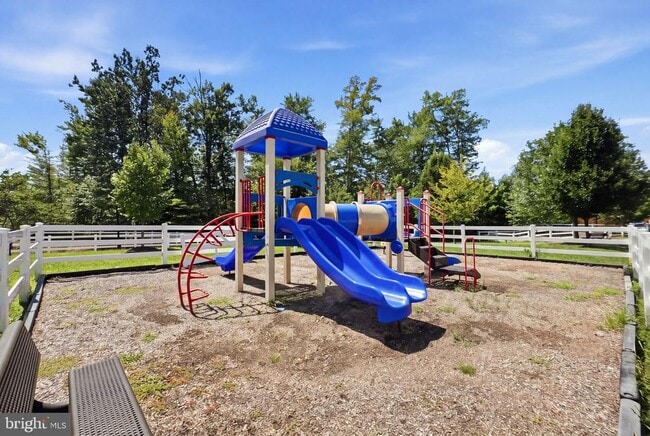 Building Photo - 11360 Sandhurst Pl