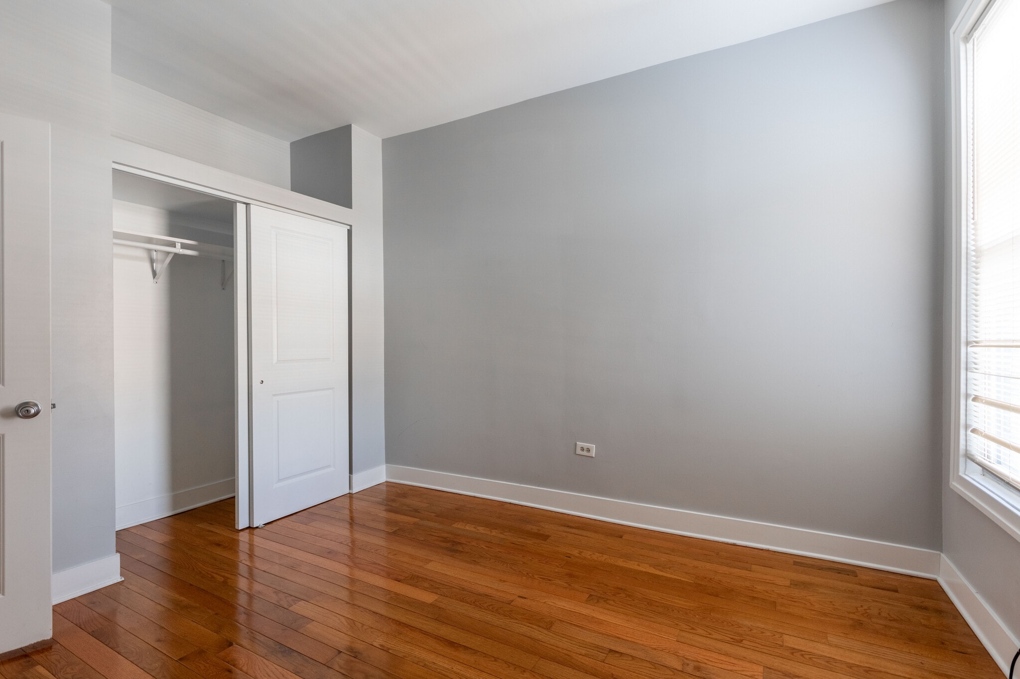 Building Photo - 4736 W Armitage Ave