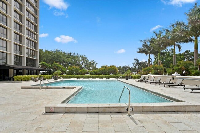 Building Photo - 3301 Bayshore Blvd