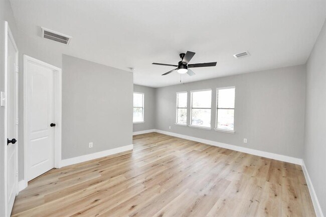 Building Photo - 354 Remington Harbor Ct