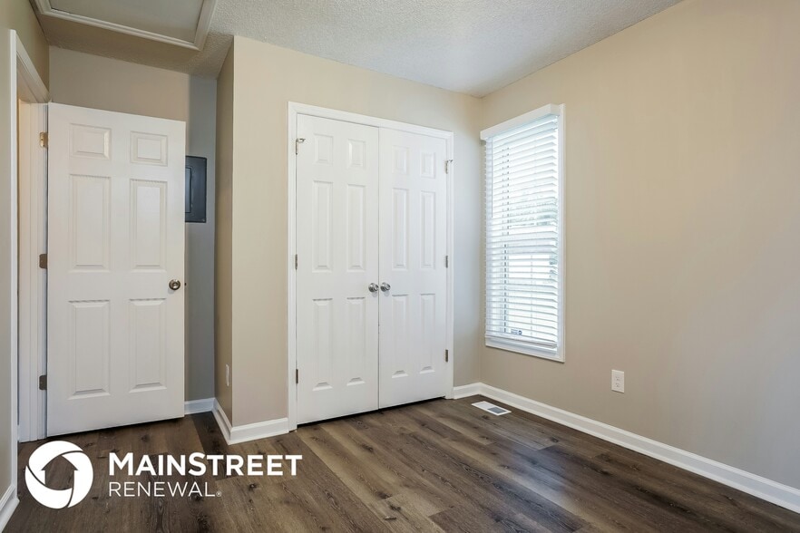 Building Photo - 309 Harmonica Dr