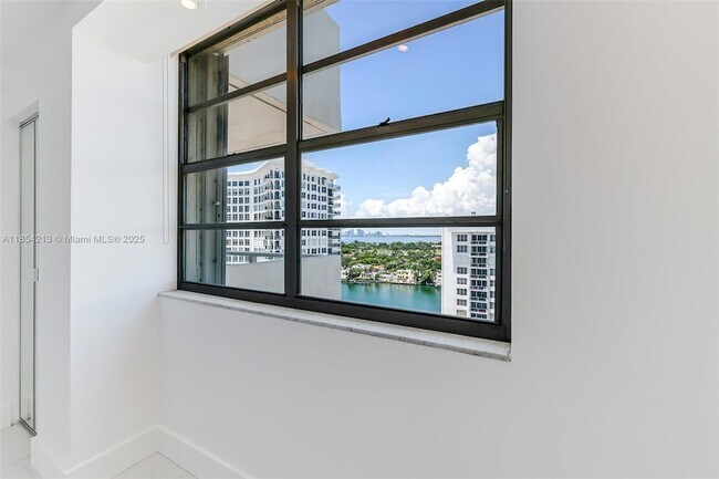 Building Photo - 5701 Collins Ave