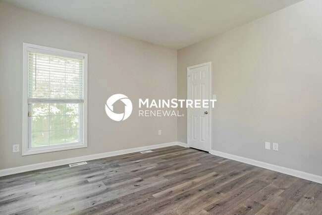 Building Photo - 4 Bedroom Pet-Friendly Home in Durham, NC with Main Street Renewal