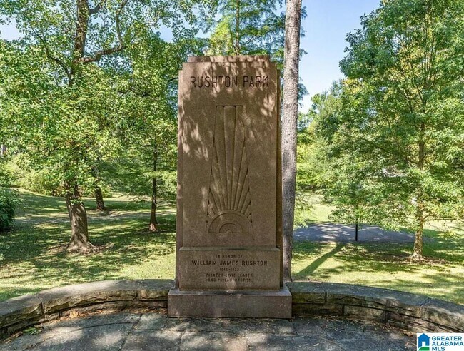 Building Photo - 3015 Highland Ave