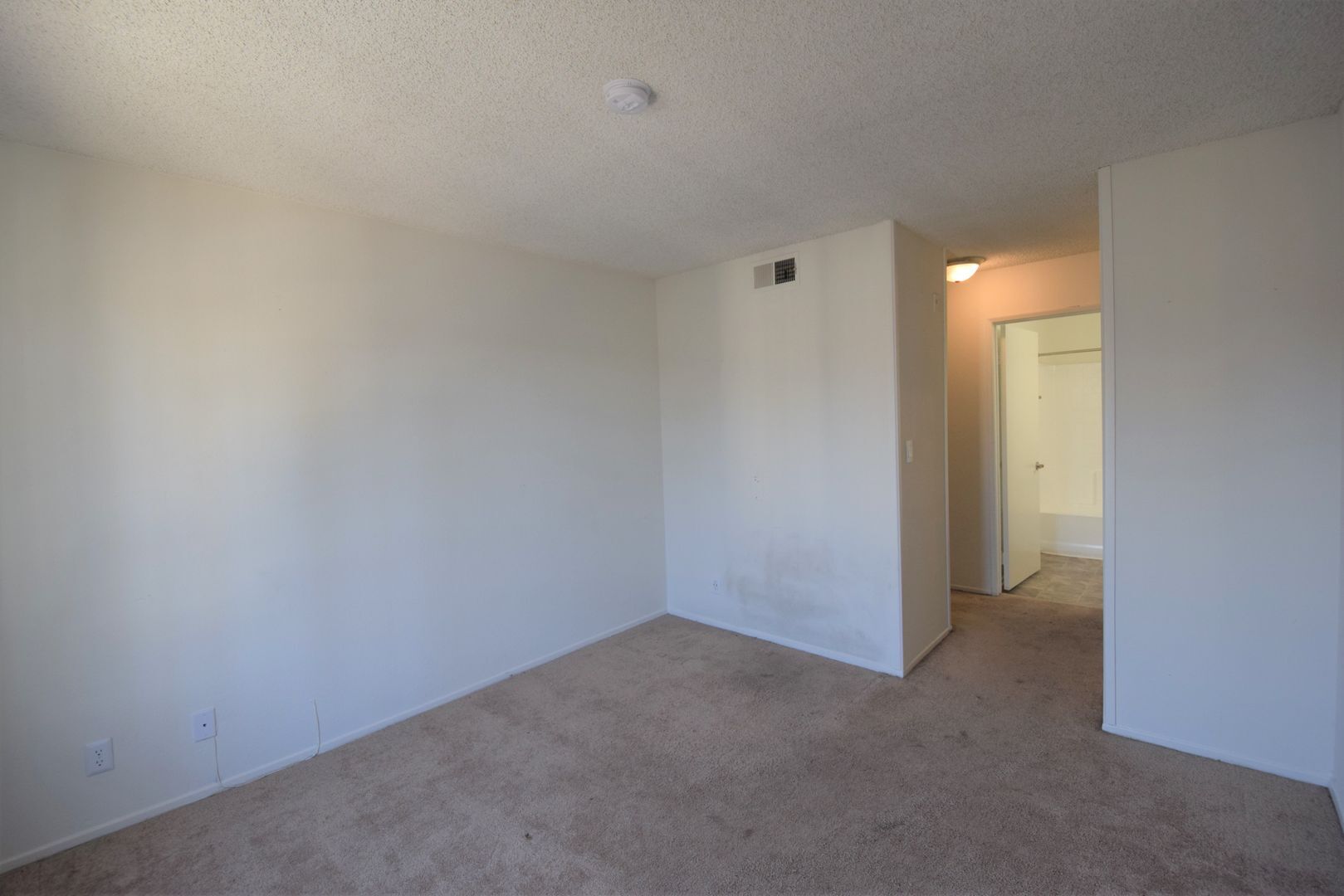 Building Photo - 7032 Remmet Ave