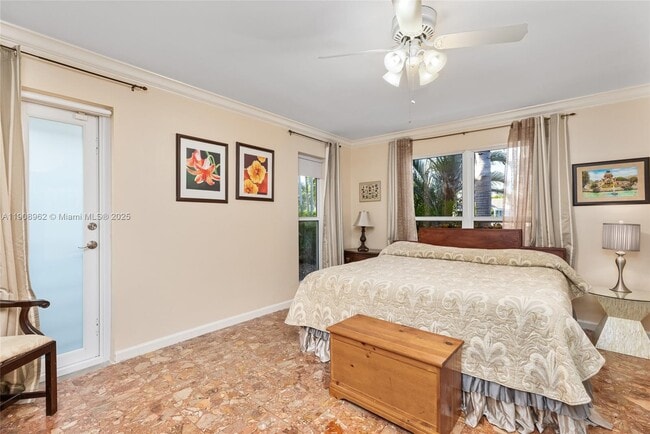 Building Photo - 70 Bay Colony Ln