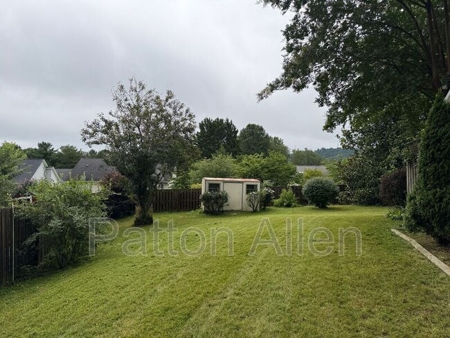 Building Photo - 105 Scottlynn Ct