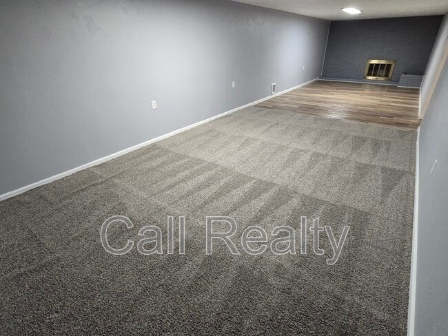 Building Photo - 13324 E Saltese Rd