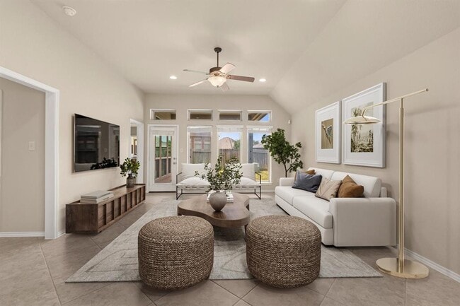 Building Photo - 4211 Ponderosa Hills Ln