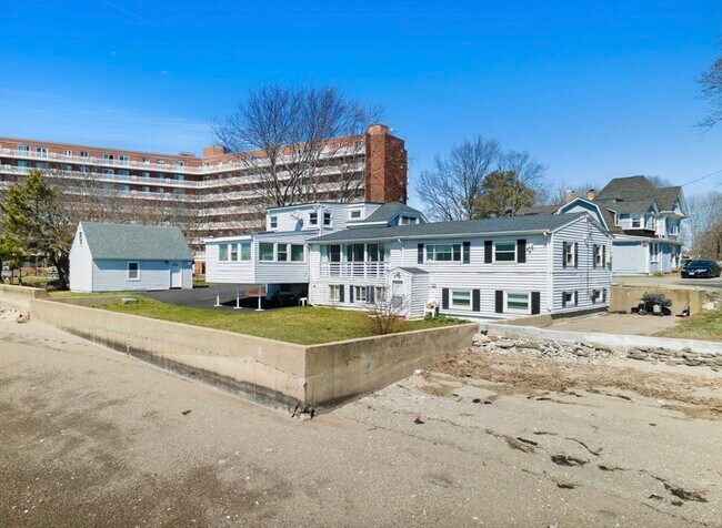 Building Photo - 53 St Germain St