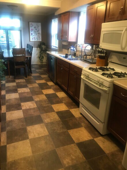 Kitchen and Dining - 826 Clayland St