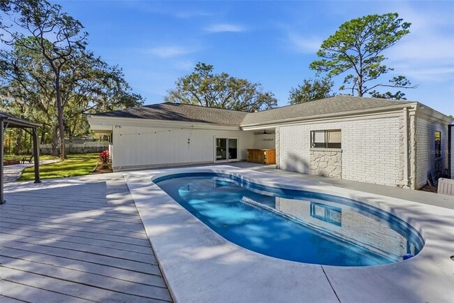 Building Photo - 1566 Woodfield Ct